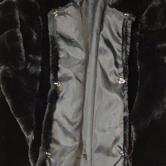 🪭 Black Silky Soft Faux Mink Fur Collarless Three Quarter Sleeve 3 Hook Front - Picture 2 of 11